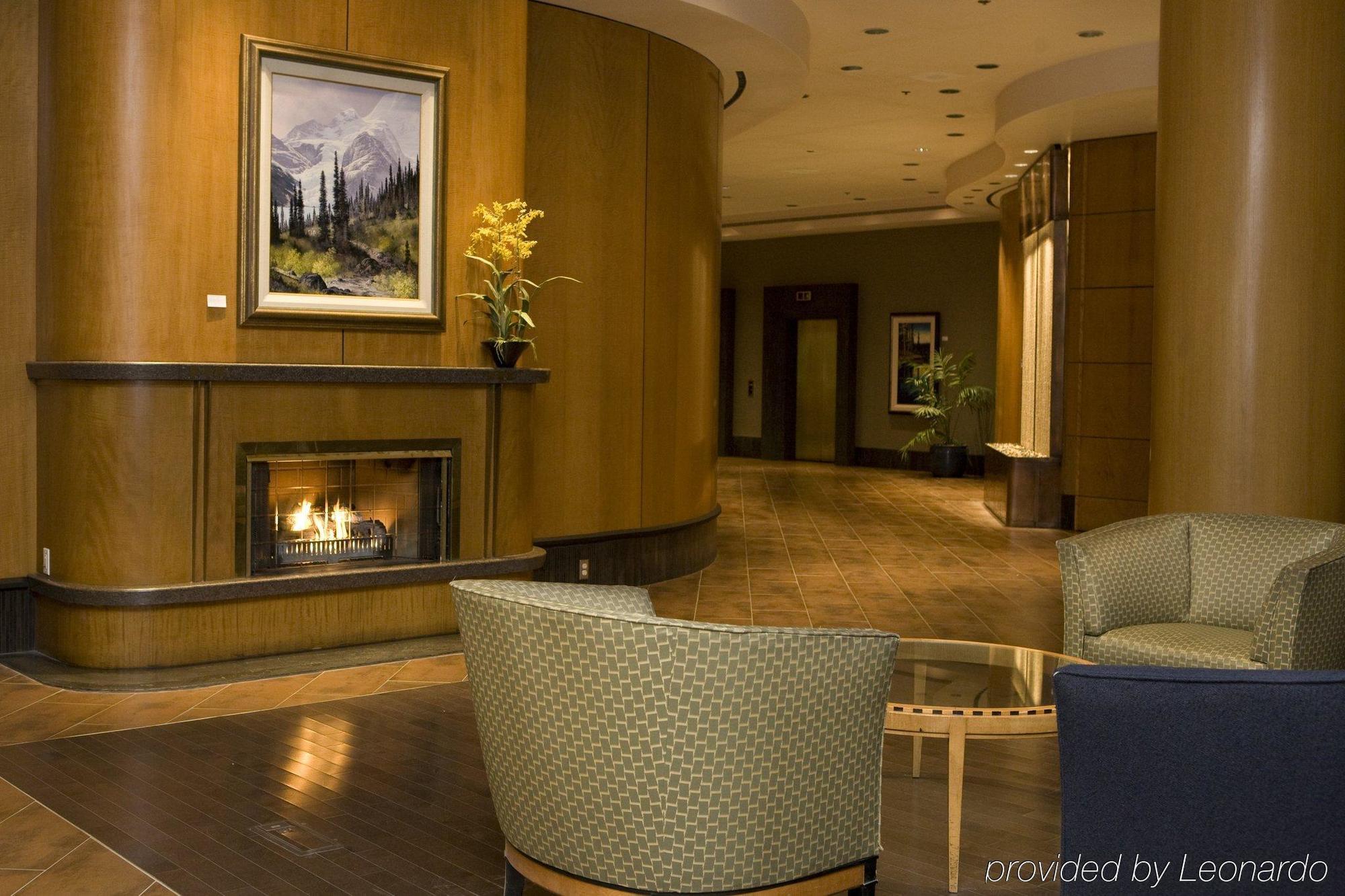 Delta Hotels By Marriott Edmonton Centre Suites Interior photo